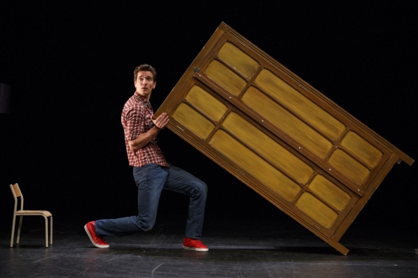 boy-erdogan-armoire (1)